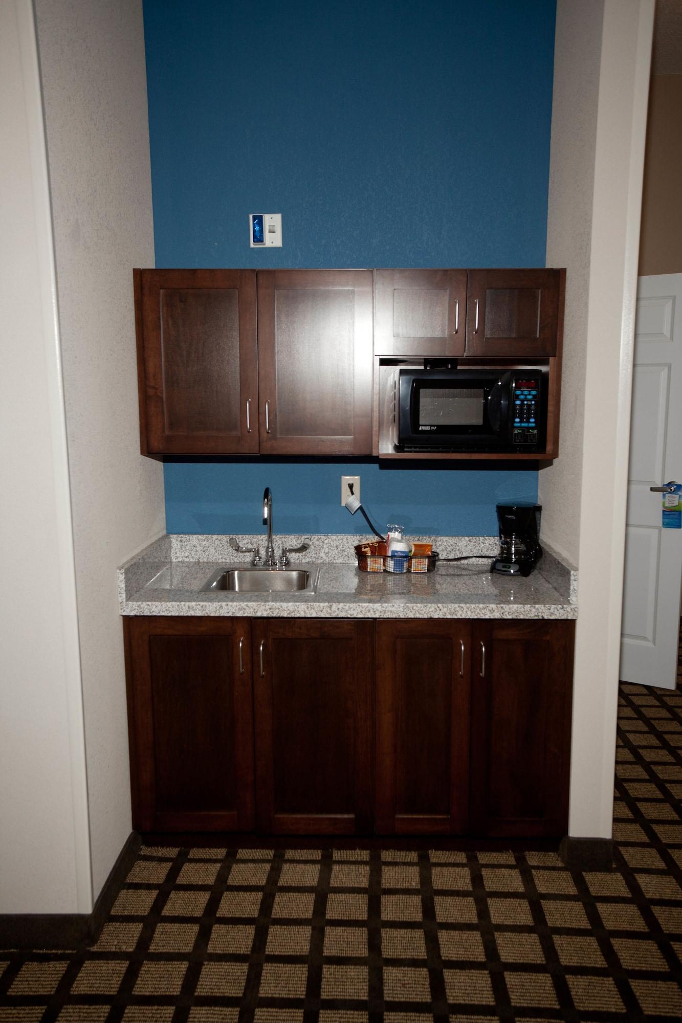 Baymont By Wyndham Erie