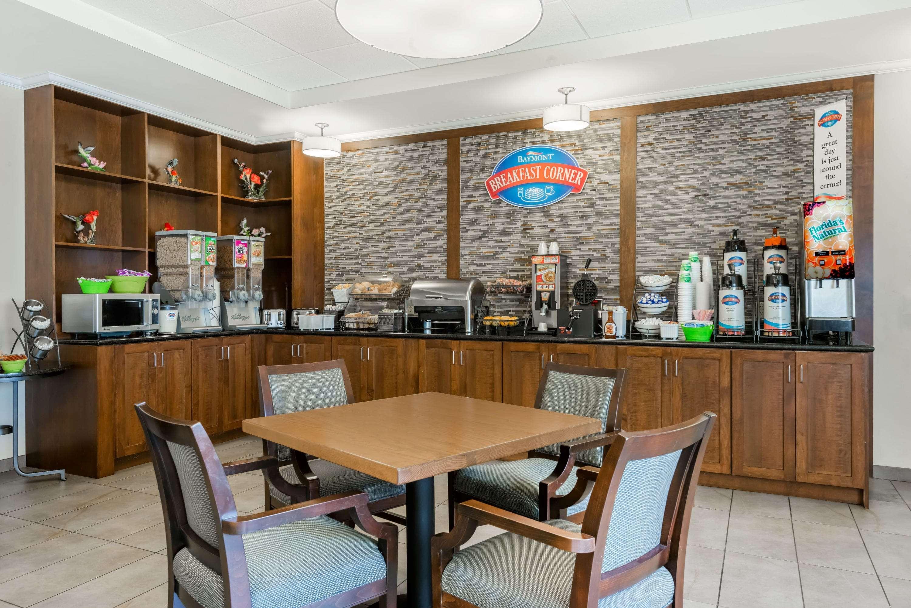 Baymont By Wyndham Erie 3*